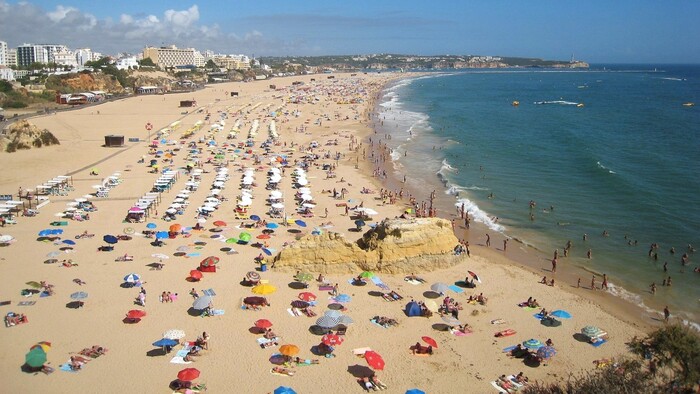 08 praia da rocha Things to do in portimao family